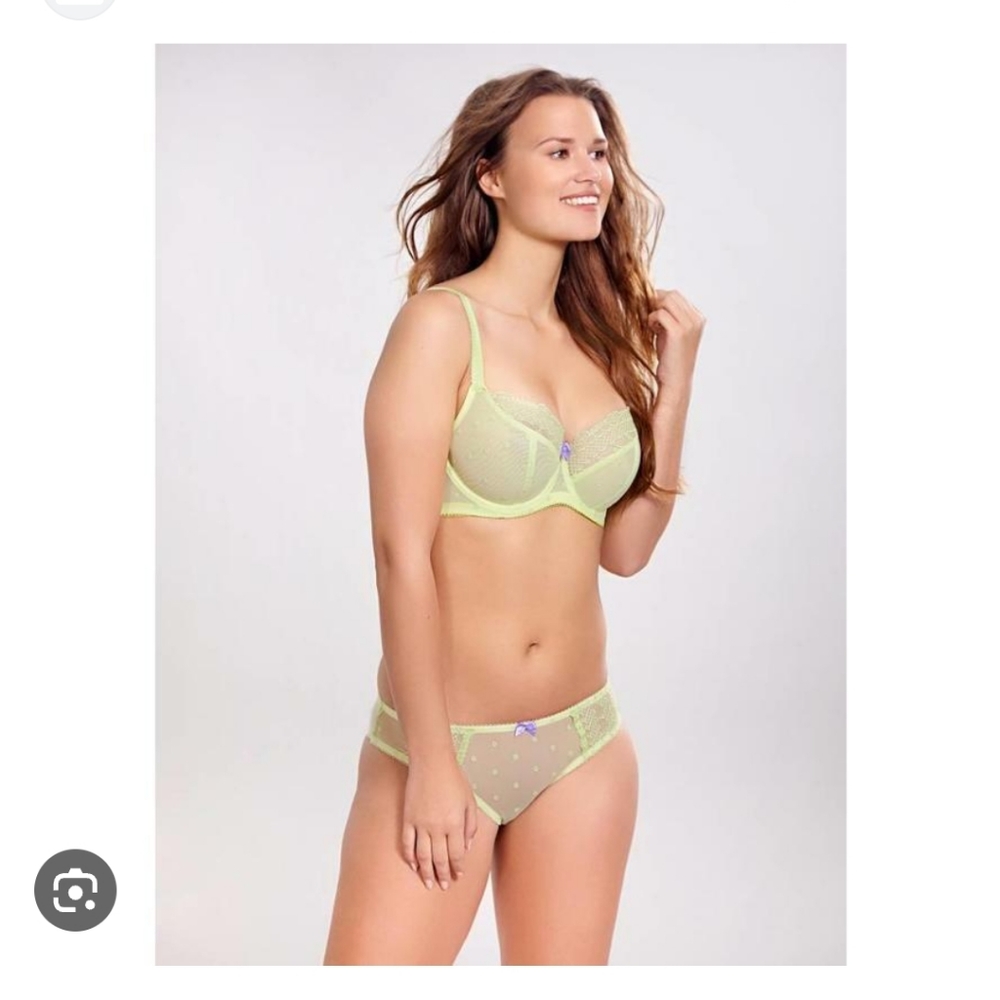 NWT, Cleo only  Bra  / light lime